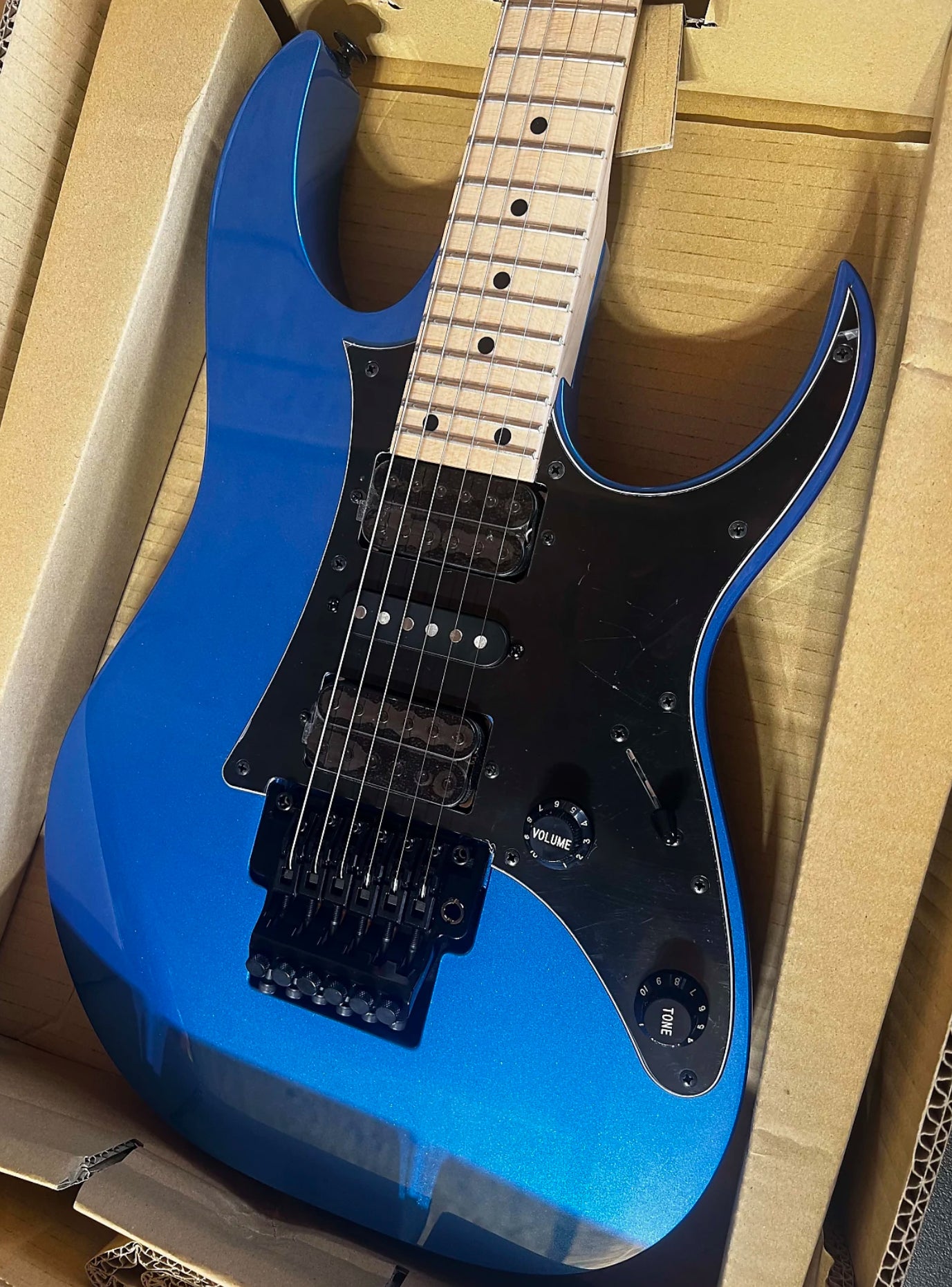 Ibanez Genesis Collection RG550 - Electric Blue – Mugan Music Group