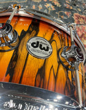Dw Collectors Exotic 6.5x14 Snare Drum - Toasted Black Edges Over Ivory Ebony