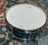 Slingerland Radio King Solid Maple Snare Drum, 5.5 X 14, Blue and Silver Lacquer