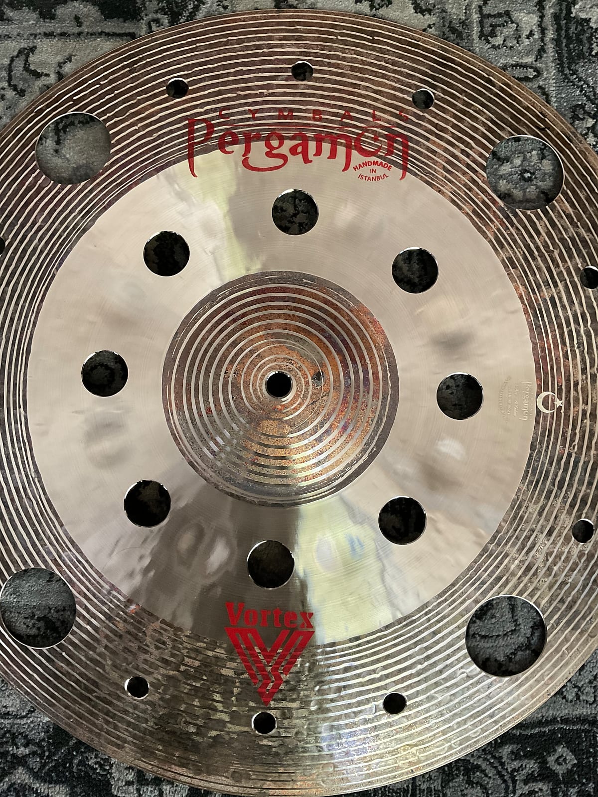 Pergamon 18” Vortex Trash Crash - 1310g – Mugan Music Group